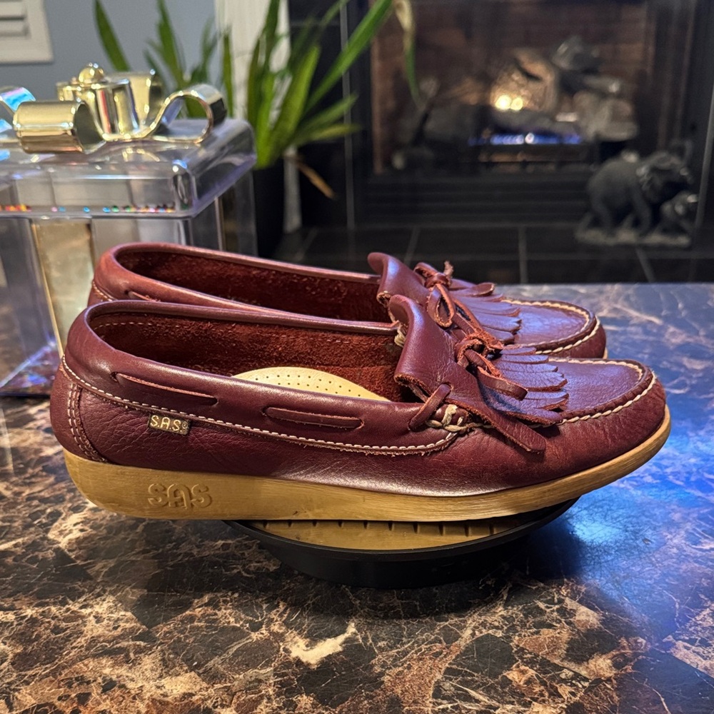 SAS Vintage 80’s Oxblood Slip On Leather Moccasins - Women’s Size 9.5